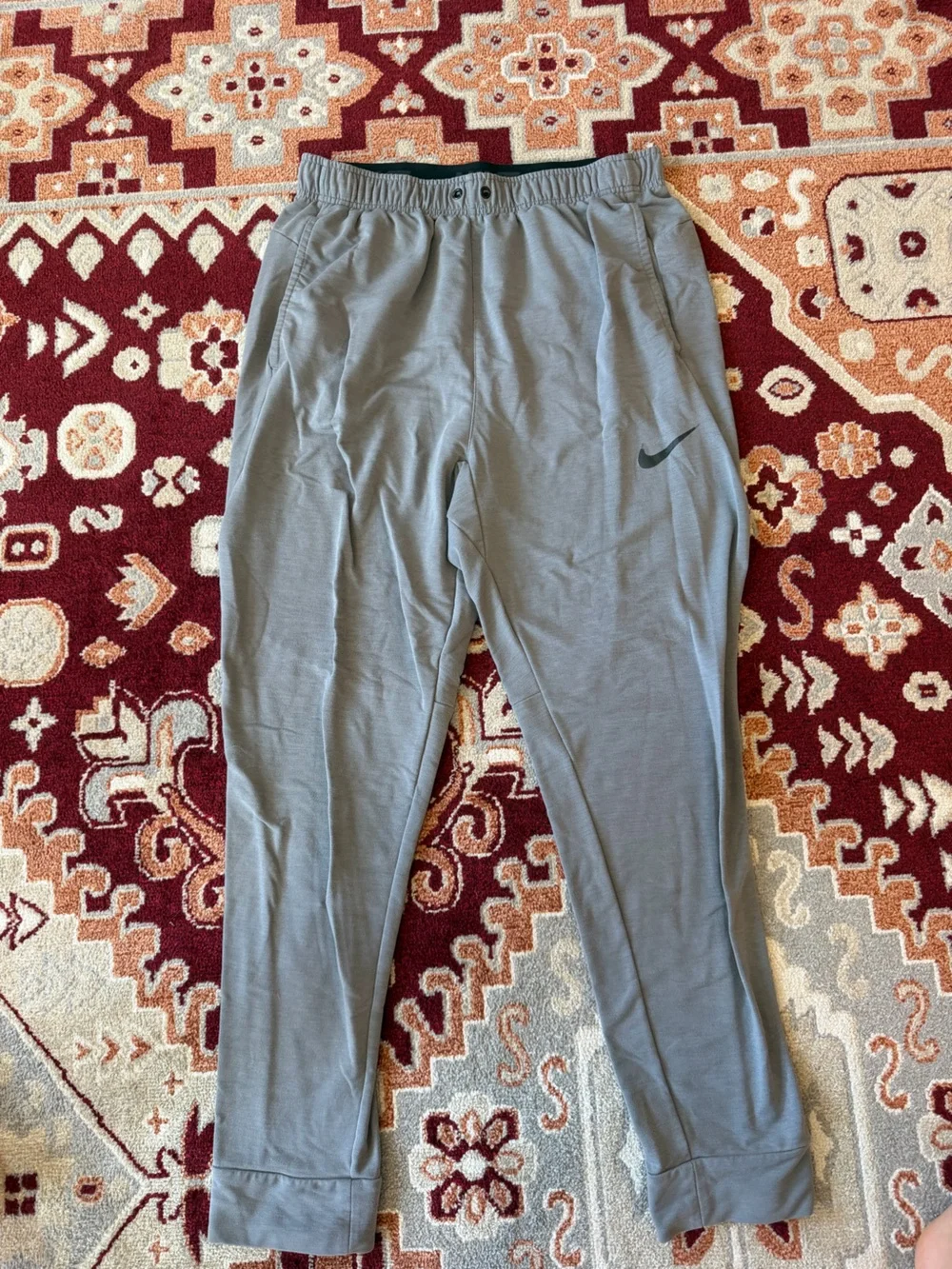 Nike Men’s dri fit Light Gray Athletic Joggers
